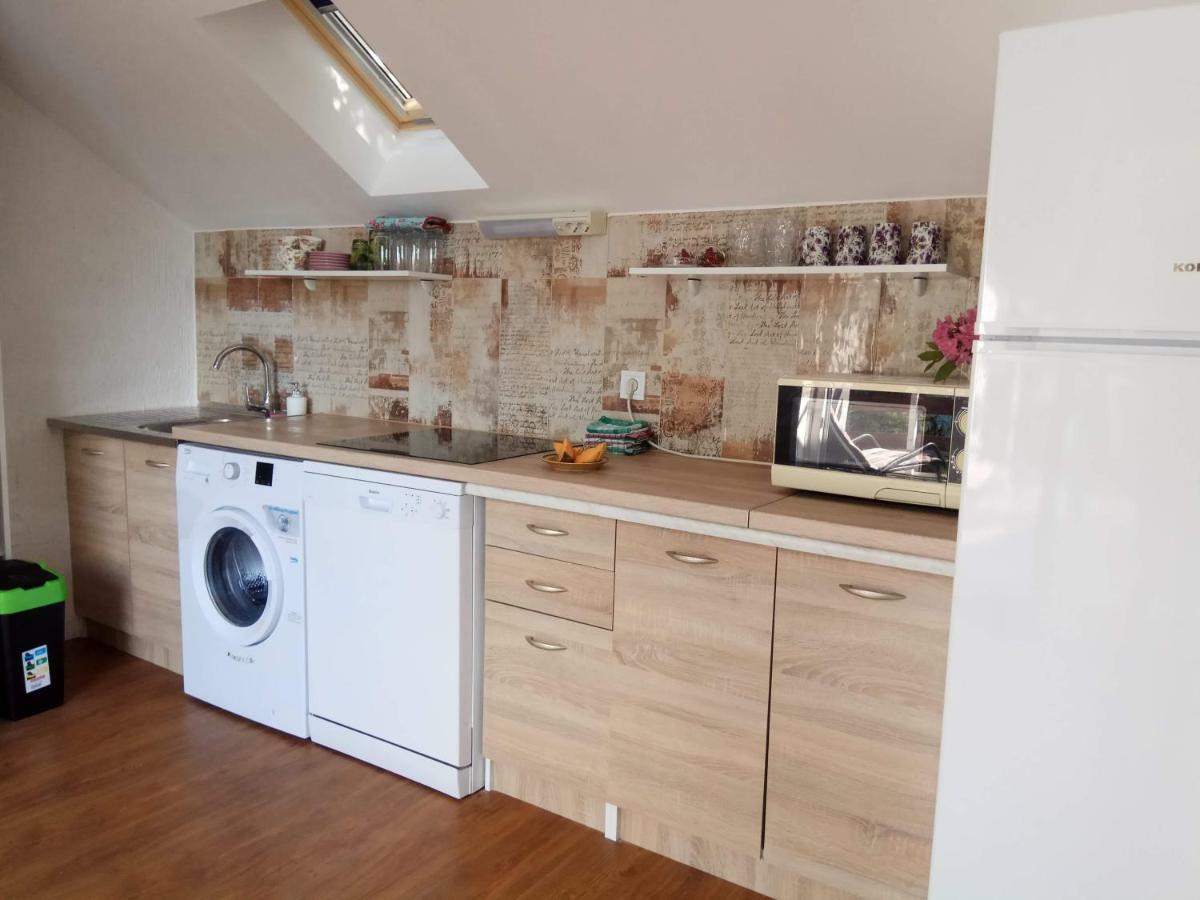 Apartman Slava Tisno Zewnętrze zdjęcie