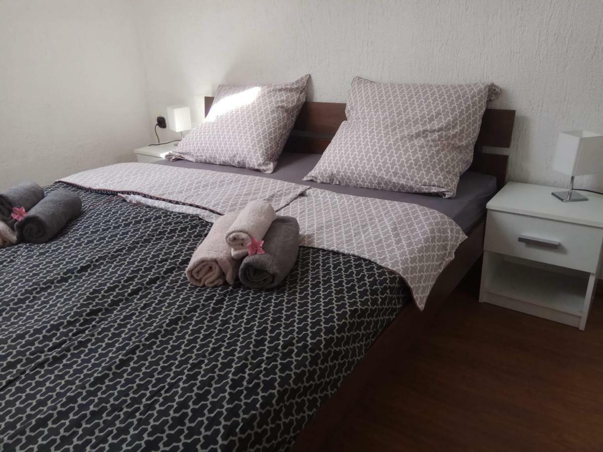Apartman Slava Tisno Zewnętrze zdjęcie