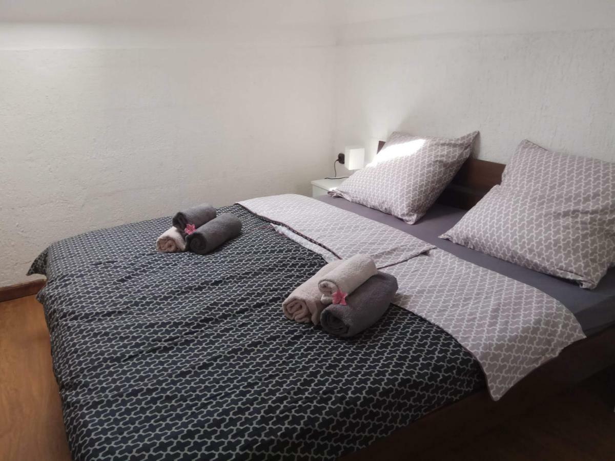 Apartman Slava Tisno Zewnętrze zdjęcie