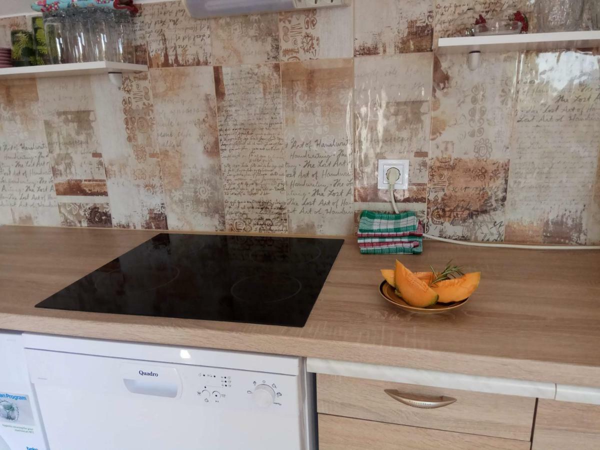 Apartman Slava Tisno Zewnętrze zdjęcie