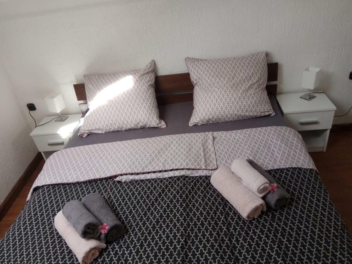 Apartman Slava Tisno Zewnętrze zdjęcie